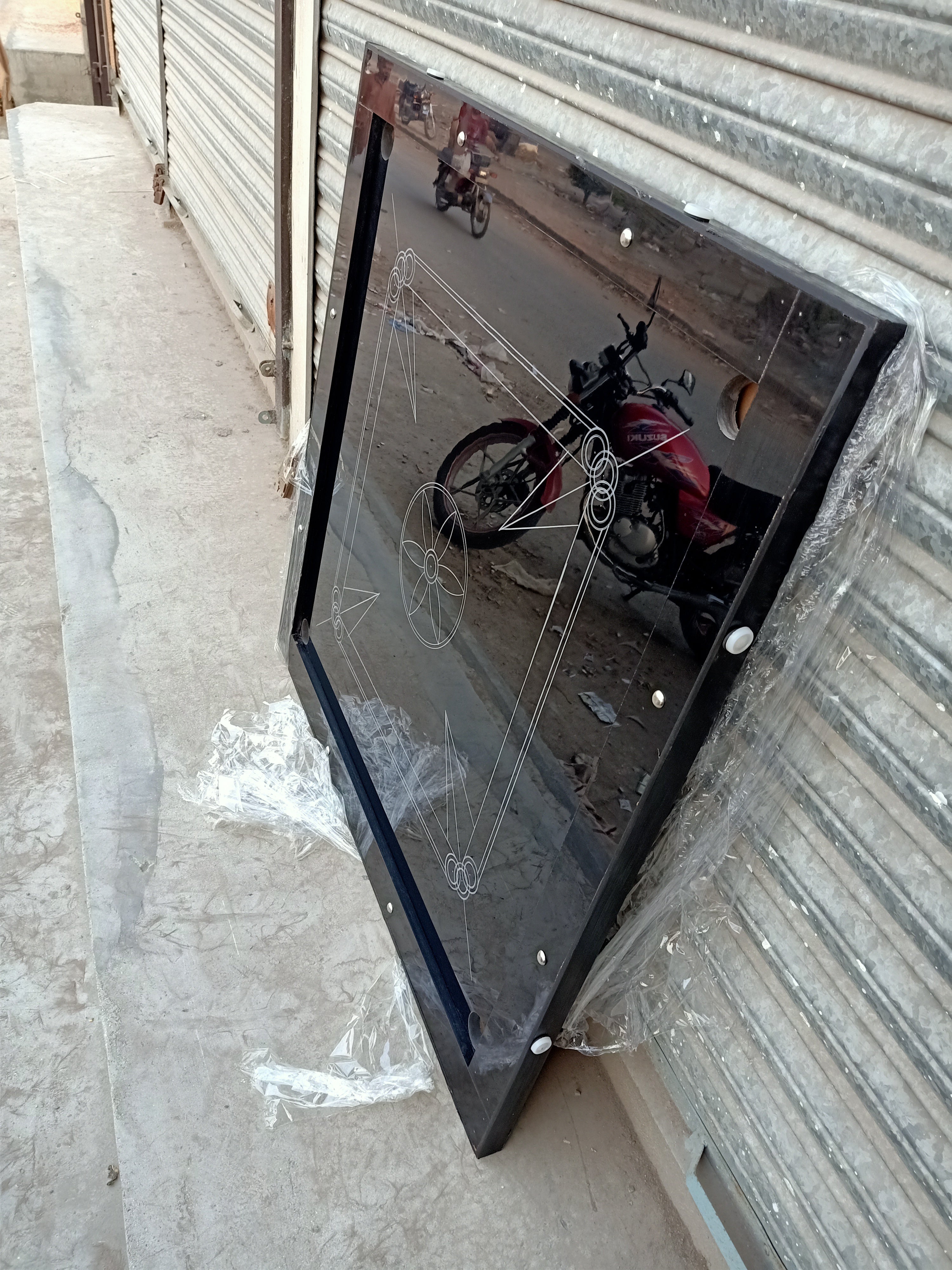 Carrom Board Bakelite Black Premium quality