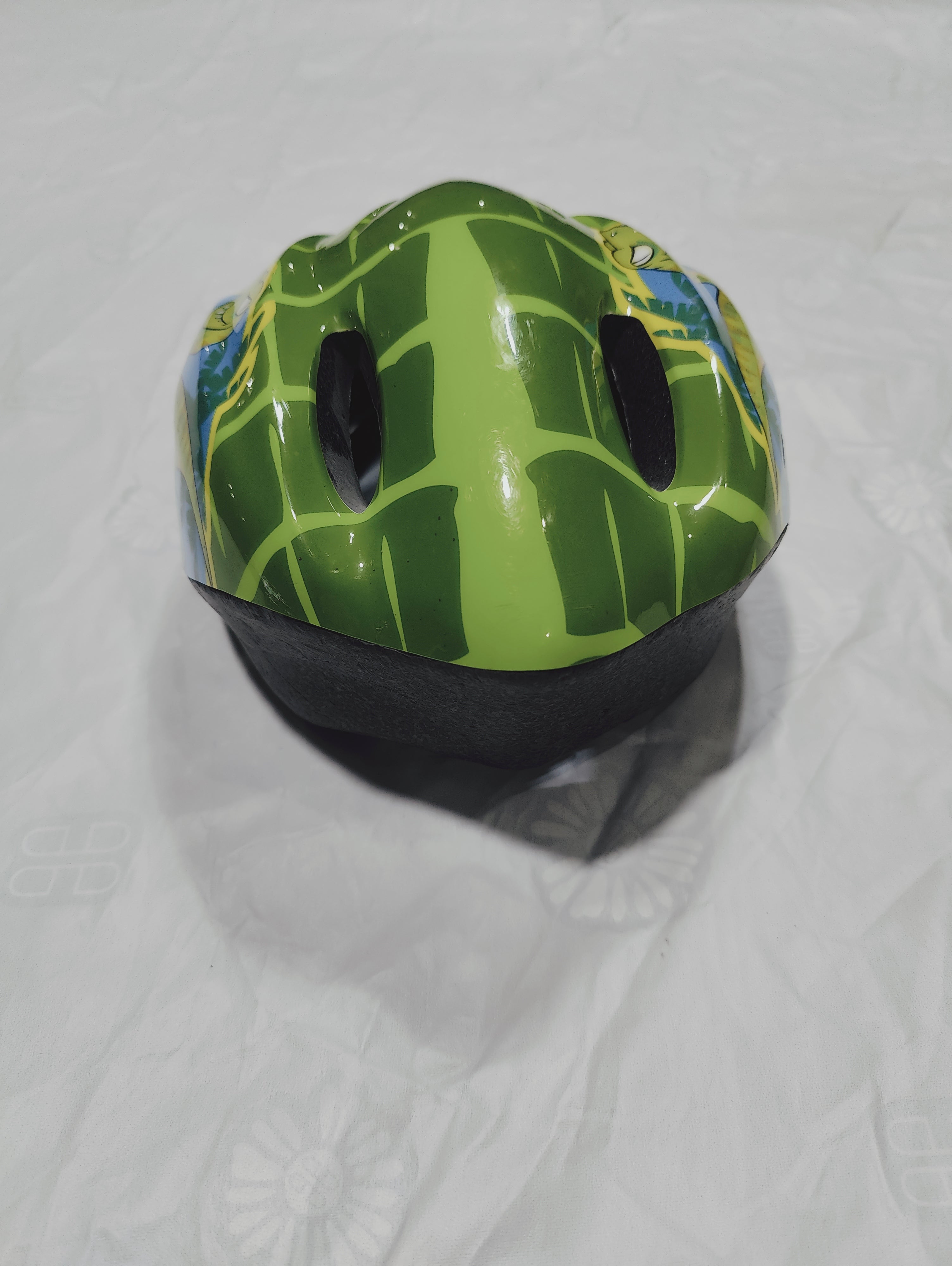 Skating helmet